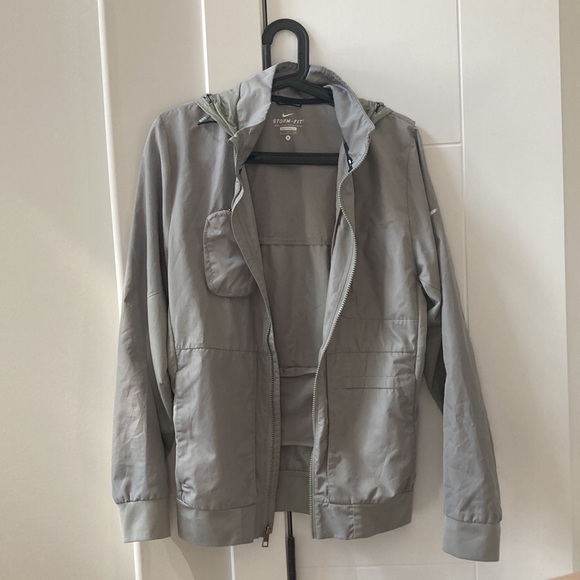 Nike storm-fit jacket. - Picture 2 of 9